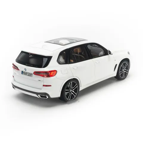 Mô hình xe BMW X5 M 2020 1:18 Norev - Chi tiết sắc nét, sang trọng, đồ chơi thu hút cho người hâm mộ ô tô và người sưu tầm model