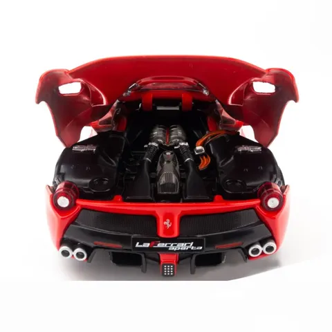 Mô Hình Xe Ferrari LaFerrari Aperta 1:24 Bburago - Siêu Xe Thể Thao Mô Phỏng Chi Tiết, Quà Tặng Độc Đáo Cho Người Sưu Tập