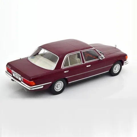 Mô Hình Xe Ô Tô Mercedes Benz 1972 Tỉ Lệ 1:18 MCG - Quà Tặng Sưu Tầm, Trang Trí Tủ Kính Hấp Dẫn