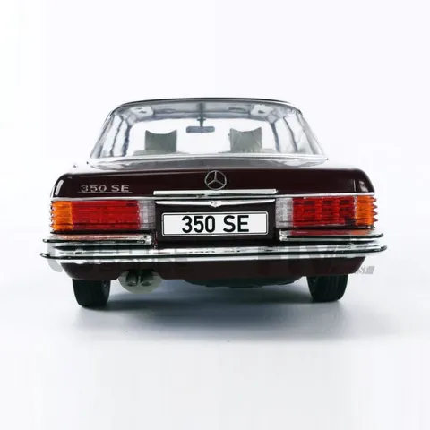 Mô Hình Xe Ô Tô Mercedes Benz 1972 Tỉ Lệ 1:18 MCG - Quà Tặng Sưu Tầm, Trang Trí Tủ Kính Hấp Dẫn