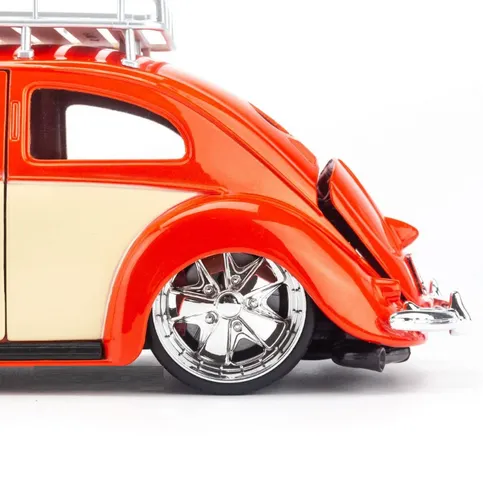Mô hình xe Volkswagen Beetle 1951 1:18 Maisto - Xe mini kim loại, thiết kế chi tiết giống thật, trang trí phòng khách, quà tặng độc đáo.