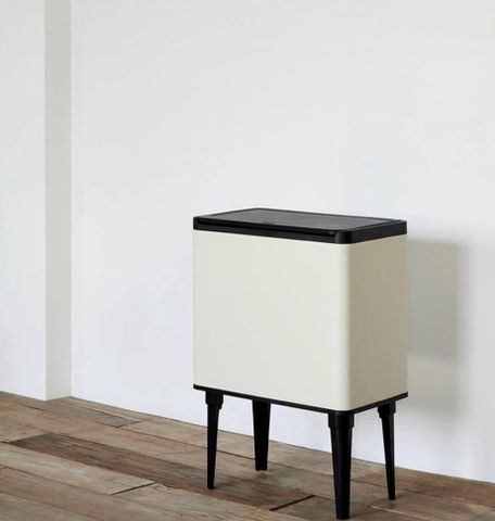 Thùng rác cảm biến tự động Hanssem Signature Touch Bin 30L - Thiết kế hiện đại, tiện ích thông minh cho không gian sống sạch sẽ