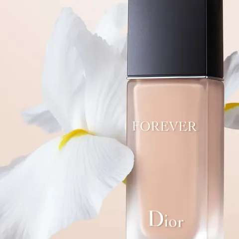 Kem Nền Mịn Lì Dior Forever Matte Foundation SPF 15 - Chất Kem Bền Màu 24 Giờ, Chống Nắng, Dành Cho Da Hỗn Hợp Thiên Dầu