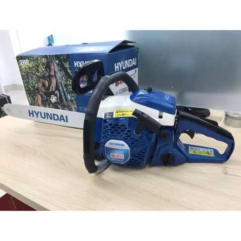 Máy Cưa Xích Hyundai HD-4111 - Động Cơ 2 Thì 1500W, Thích Hợp Cưa Xẻ Gỗ Nhỏ | Thiết Kế Nhỏ Gọn, Hiệu Suất Cao