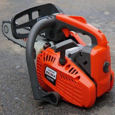 Máy Cưa Xích Patelo CS2500 2 Thì - Dễ Khởi Động, Tiết Kiệm Nhiên Liệu, Lý Tưởng Cho Đốn Cây Và Xẻ Gỗ