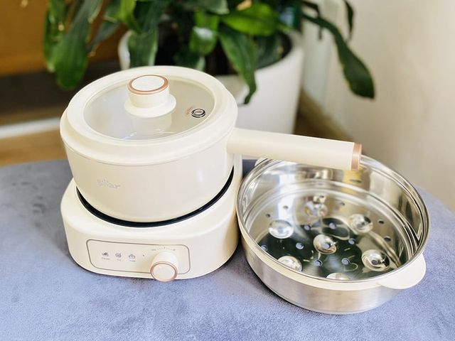 Nồi Lẩu Điện Đa Năng Bear SB-NL25L 1000W - Thiết Kế Tách Rời, Dễ Vệ Sinh, Nấu Lẩu, Hấp, Chiên, Rán, Xào Thực Phẩm Nhanh Chóng