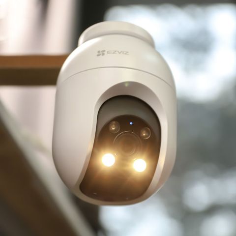Camera Wifi Ngoài Trời Ezviz C8C 2K+ 4MP Xoay 360 Độ - Giám Sát An Ninh với Đèn Hồng Ngoại và Chức Năng Báo Động
