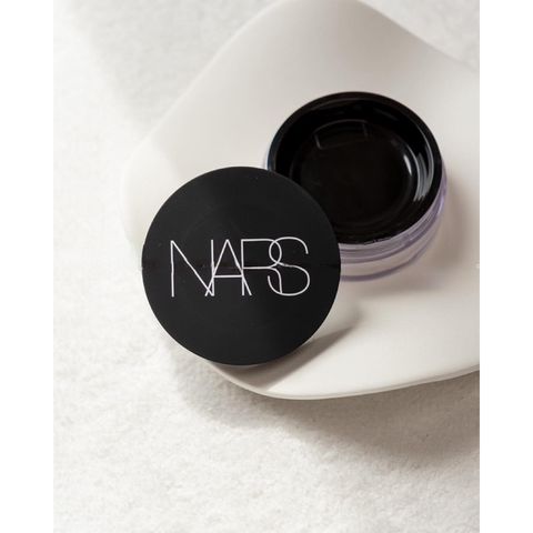 Phấn Phủ Dạng Bột Không Màu Nars Light Reflecting Setting Powder 11g - Trang Điểm Mịn Màng, Chống Bóng, Độ Bắt Sáng Tự Nhiên