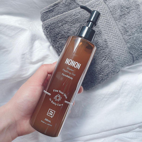 Gel Tẩy Da Chết Toàn Thân Nonon Water Peeling Gel Nhật Bản 200ml - Dưỡng Ẩm, Làm Sạch Da Mặt và Body, Không Khô Da, Thực Vật Tự Nhiên