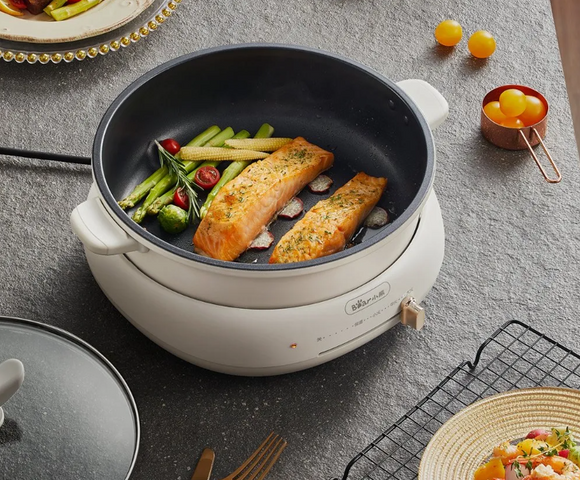Nồi lẩu điện đa năng tháo rời Bear DHG-C40T1 - Dung tích 4L, công suất 1500W, thiết kế hiện đại, chống dính, tiện lợi cho gia đình