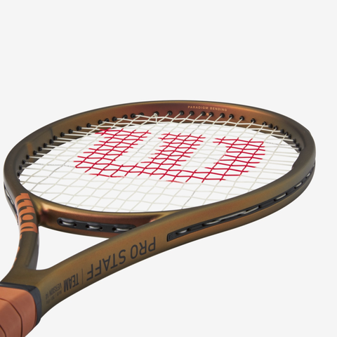 Vợt tennis Wilson Pro Staff Team V14 WR13600 - Dụng cụ thể thao nhẹ, phù hợp cho người mới và chơi nâng cao, kiểm soát bóng tốt