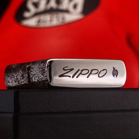 Bật Lửa Zippo Mạ Chrome Đen Khắc Phượng Hoàng - Bật Lửa Xăng Chính Hãng Mỹ, Âm Thanh 