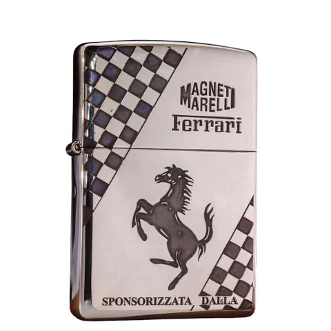 Bật lửa Zippo mạ chrome khắc Ferrari
