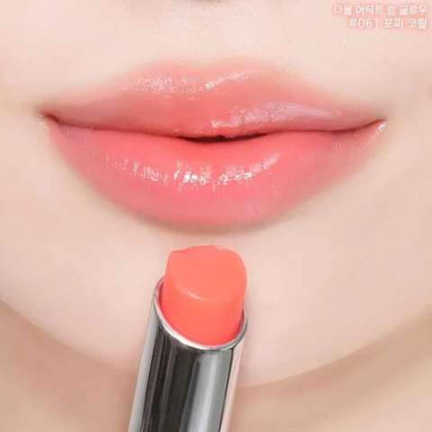Son Dưỡng Dior Addict Lip Glow 061 Poppy Coral - Son Dưỡng Môi Màu Cam Đào, Dưỡng Ẩm Tự Nhiên, Hiệu Ứng Căng Mịn