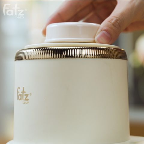 Máy lắc sữa và hâm sữa Fatzbaby Shake 4 Plus - Công nghệ lắc 360 độ, giữ ấm đến 24 giờ, loại bỏ vón cục cho bé yêu hoàn hảo