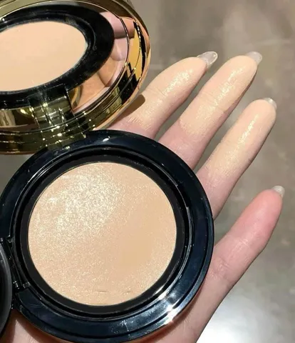 Phấn Nước YSL Touche Éclat Glow Pact Cushion Limited 2025 - Lớp Nền Tự Nhiên, Che Khuyết Điểm Tốt, Chỉ Số Chống Nắng SPF50+