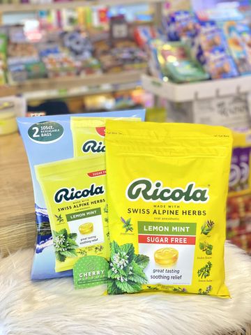 Hộp 2 gói kẹo ngậm thảo mộc Ricola không đường - Thoải mái họng tự nhiên, hỗ trợ giảm ho, hương chanh bạc hà dễ chịu