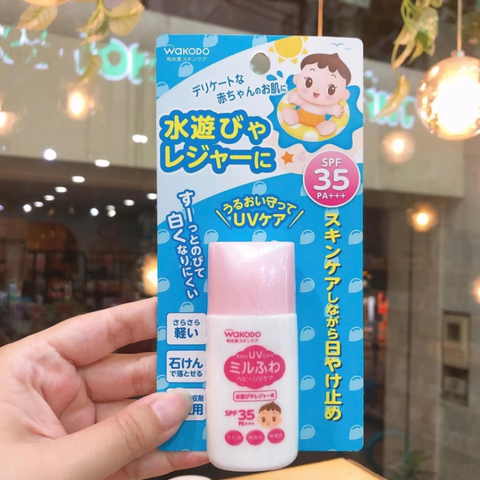 Kem Chống Nắng Trẻ Em Wakodo SPF 35/PA+++ - An Toàn Cho Da Nhạy Cảm, Dễ Dùng, Bảo Vệ Tia UV Khi Ra Ngoài Trời