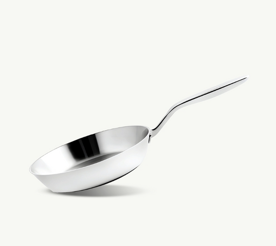Chảo cạn lòng inox 316 Haatz CIC6820 24cm - Đáy liền, chống dính tự nhiên, phù hợp với bếp từ, bếp ga, bếp hồng ngoại.