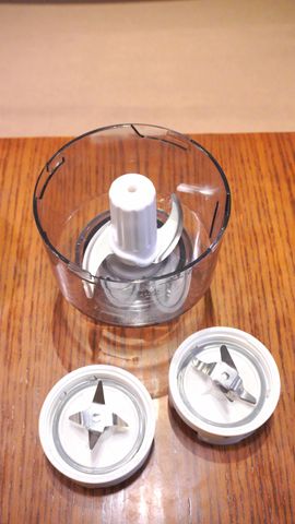 Máy Xay Sinh Tố Đa Năng Kalpen B7 700W - Thiết Kế Nhỏ Gọn, Tích Hợp 3 Cối Xay, Dung Tích 1000ml, Phục Vụ Gia Đình 2-4 Người