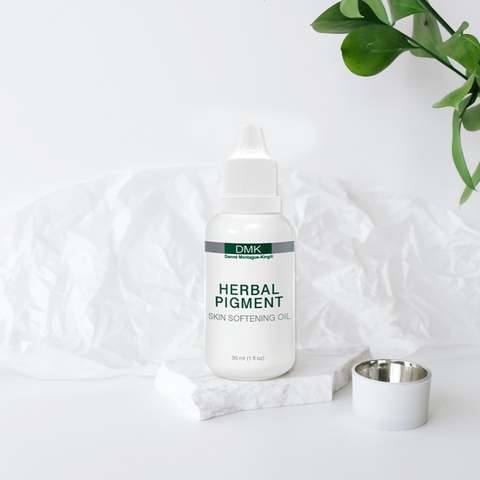 Tinh Dầu Dưỡng Ẩm DMK Herbal Pigment Oil 30ml - Cung Cấp Vitamin, Phục Hồi Da Mịn Màng, Trắng Sáng Từ Thiên Nhiên
