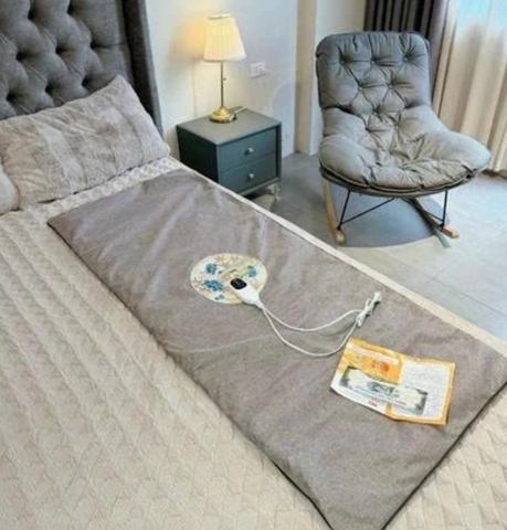 Thảm điện sưởi ngải cứu Đông Y gấp gọn - 60x150cm, chất liệu vải mềm, hỗ trợ giảm đau, thích hợp sử dụng tại nhà hoặc du lịch.