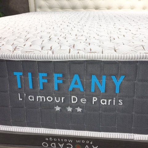 Đệm lò xo liên kết Tiffany 1m6x2m cao cấp Lasante chính hãng