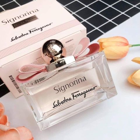 Nước hoa Salvatore Ferragamo Signorina EDP - Hương nước hoa nữ thanh lịch, tươi tắn, trẻ trung, mang đậm phong cách Ý.
