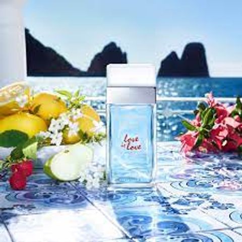 Nước hoa nữ DG Light Blue Love is love thanh mát