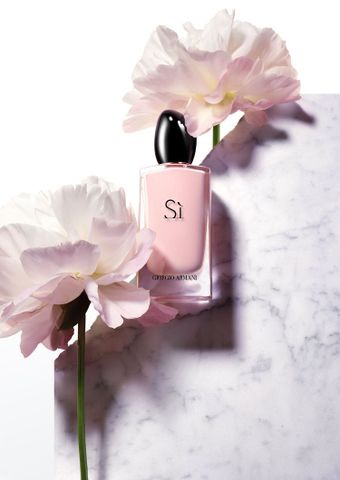 Nước hoa Giorgio Armani Si Fiori tinh tế nổi bật