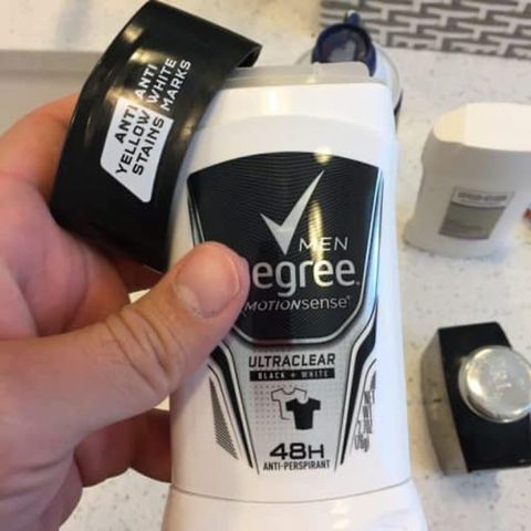 Lăn khử mùi nam degree men motionsense ultra clear black white 76g