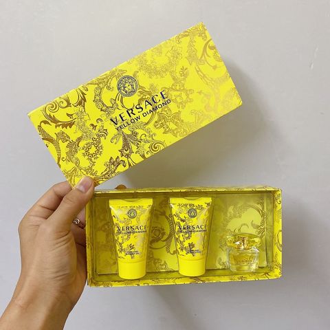 Set nước hoa nữ mini versace yellow diamond gel tắm lotion