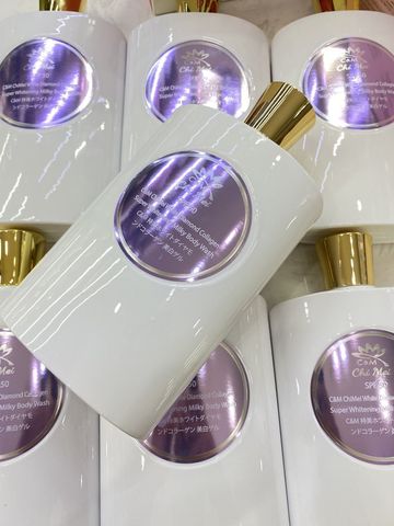 Sữa tắm cm collagen chống nắng trắng da nhật bản 700ml trắng