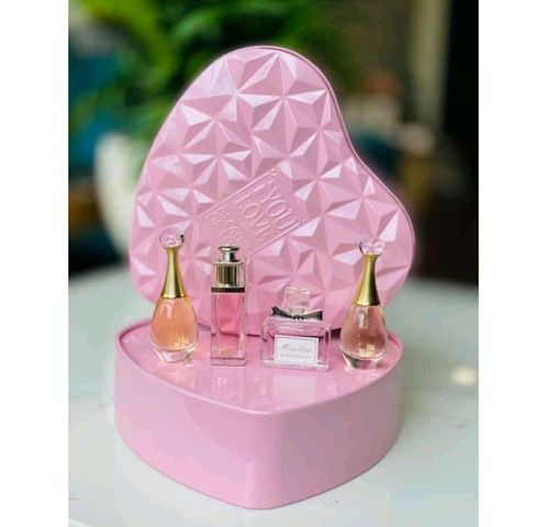 Set Nước Hoa Mini Dior Hộp Trái Tim 4 Chai 5ml - Hương Thơm Sang Trọng, Quà Tặng Ý Nghĩa Cho Phái Đẹp