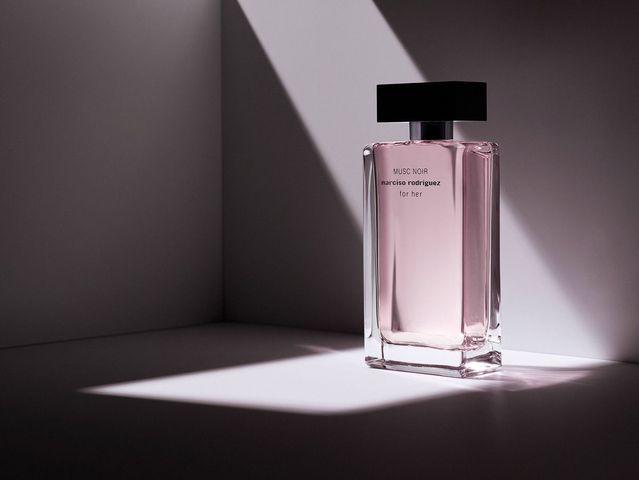 Nước hoa nữ Narciso Rodriguez Musc Noir EDP - Hương thơm quyến rũ và bí ẩn cho phái đẹp, lưu hương lâu đến 12 giờ