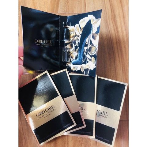 Nước hoa vial women good girl carolina herrera 1.5ml good girl vàng