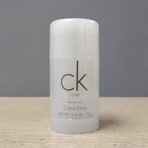 Lăn khử mùi nam calvin klein one men 75g