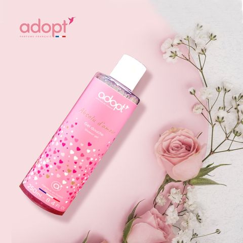 Sữa Tắm Trắng Da Hương Hoa Hồng Adopt Absolu D'amour 250 ml