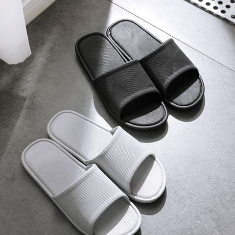 dép nhựa đi trong nhà bằng nhựa pvc phong cách Hàn Quốc