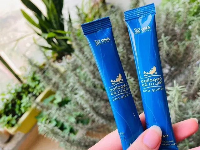 Collagen cá tuyết Cỏ Cây Hoa Lá làm đẹp săn chắc da hộp 30 gói