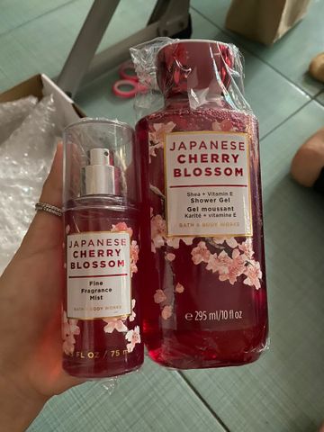 Xịt Thơm Toàn Thân Mini Bath & Body Works Cherry Blossom 75ml - Hương Hoa Anh Đào Ngọt Ngào, Dễ Dàng Mang Theo Khi Du Lịch