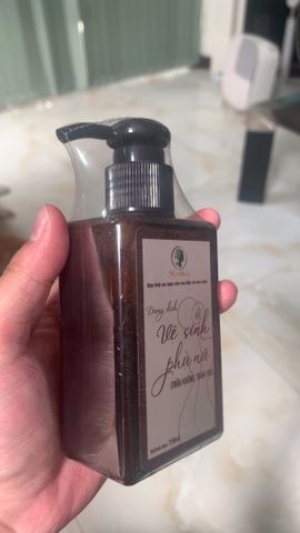 Dung dịch vệ sinh phụ nữ giúp thơm tho vùng kín Wonmom (150 ml)