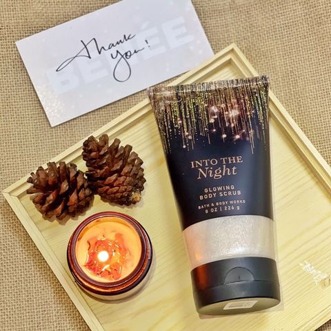 Tẩy Tế Bào Chết Toàn Thân Bath & Body Works 226g - Into The Night
