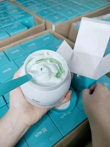 Kem body huyết thanh diệp lục MQ Skin 150g - Crystal Jelly Body Cream