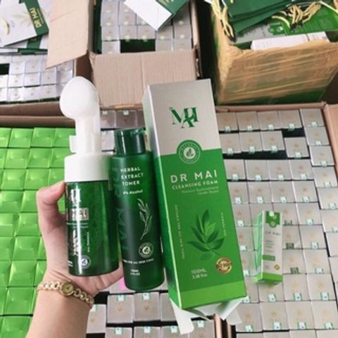 Sữa Rửa Mặt Tạo Bọt Dr Mai 2021 - Dr Mai Cleansing Foam 100ML