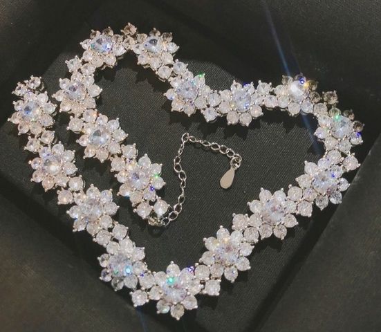 Vòng cổ bạc 925 mặt hoa đính đá kim cương nhân tạo thời trang