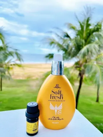 Dung Dịch Vệ Sinh Phụ Nữ Soft & Fresh Chai 120 ML