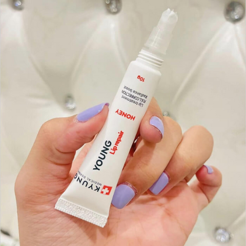 Son Dưỡng Môi Young Lip Repair KyungLab 10gr - Hỗ Trợ Chữa Khô Nẻ, Bảo Vệ và Tái Tạo Độ Ẩm Cho Môi Hư Tổn, Dược Mỹ Phẩm Hàn Quốc