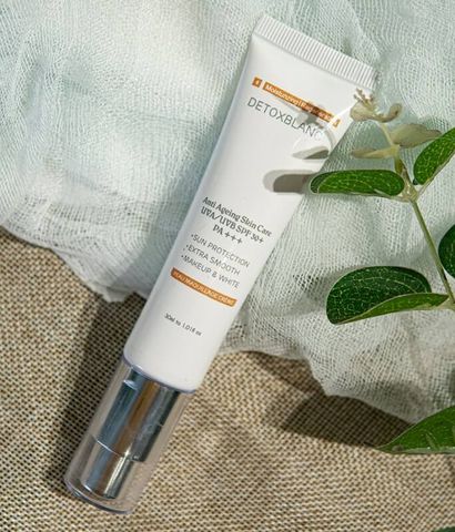 Kem Chống Nắng, Dưỡng Trắng Detox Blanc Tuýp 30 Ml