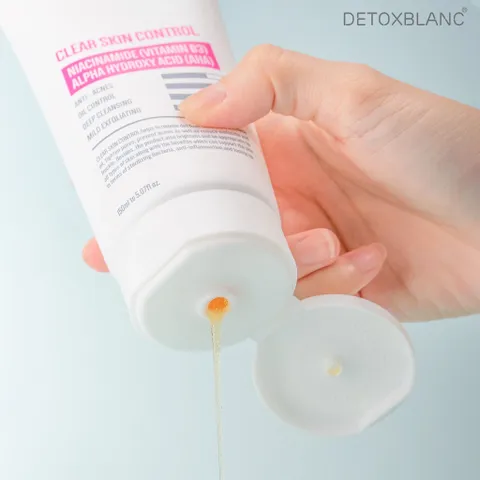 Sữa Rửa Mặt Sinh Học Đa Năng Detox Blanc 150Ml